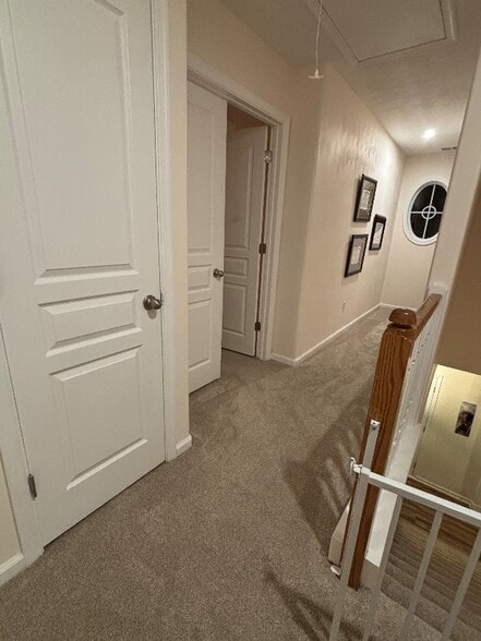 Building Photo - 5621 Memorial Dr