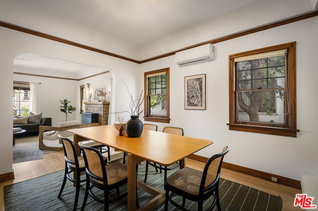 Building Photo - 4405 Clarissa Ave