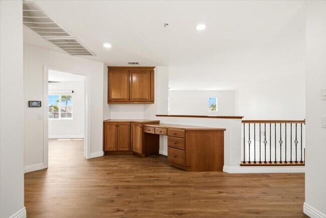 Building Photo - 37559 Durwent Dr