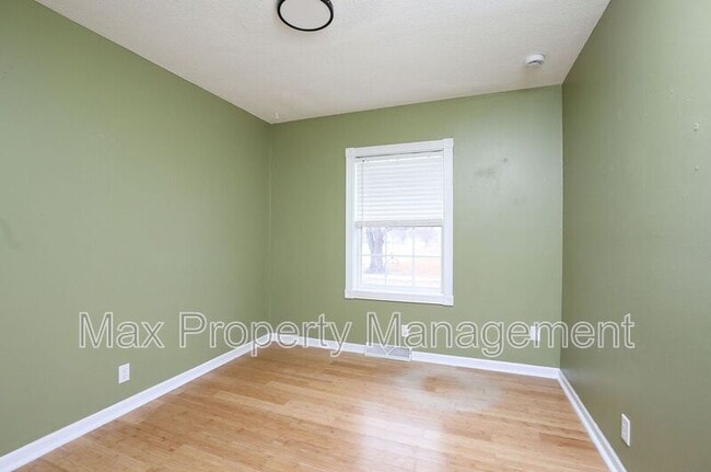 Building Photo - 1040 39th St