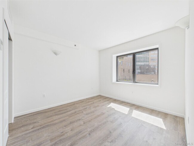Building Photo - 97-30 64th Ave