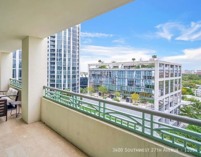 Building Photo - 3400 SW 27th Ave