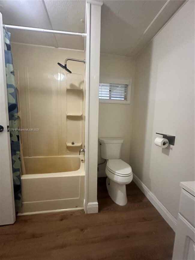 Building Photo - 3082 Hibiscus Cir