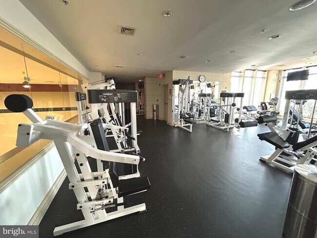 Building Photo - 9480 Virginia Center Blvd