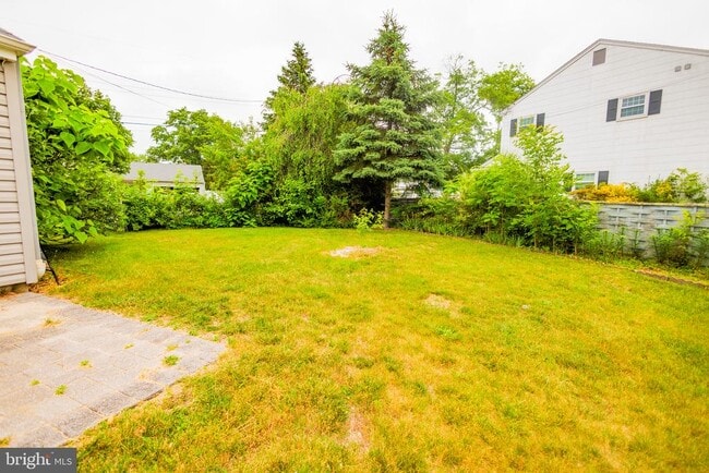 Building Photo - 300 MacClelland Ave