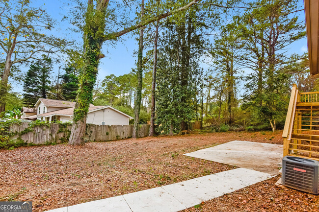 Building Photo - 6501 Monica Dr