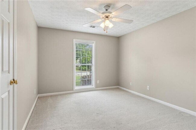 Building Photo - 3325 Berwick Field Dr