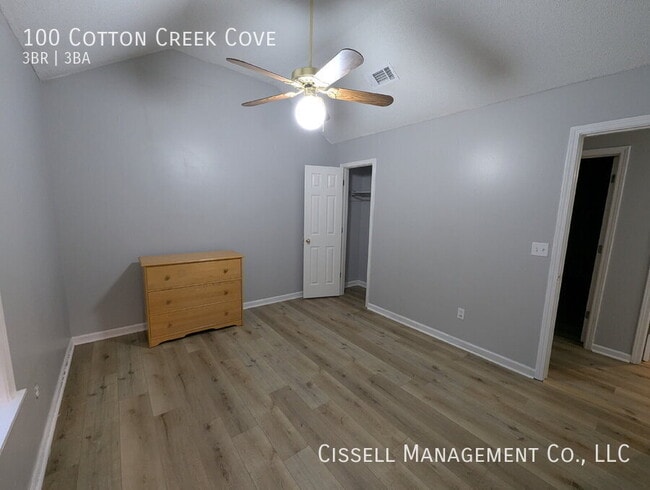 Building Photo - 100 Cotton Creek Cove
