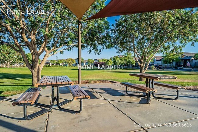 Building Photo - 20741 W Alsap Rd