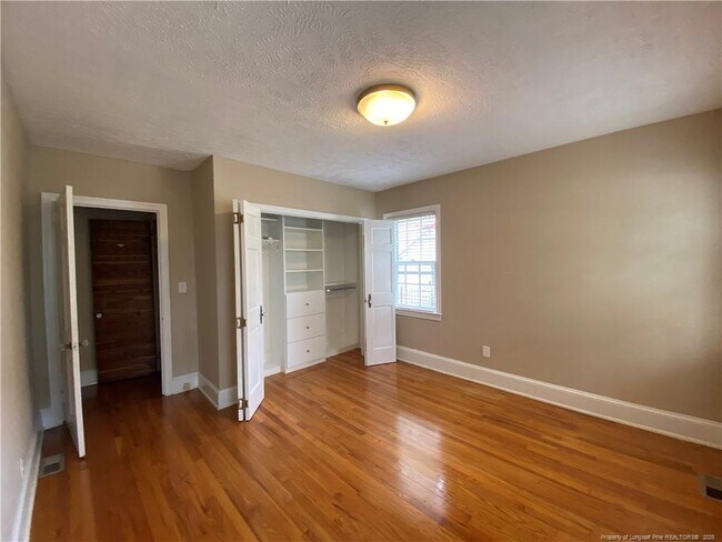Building Photo - 601 Huske St