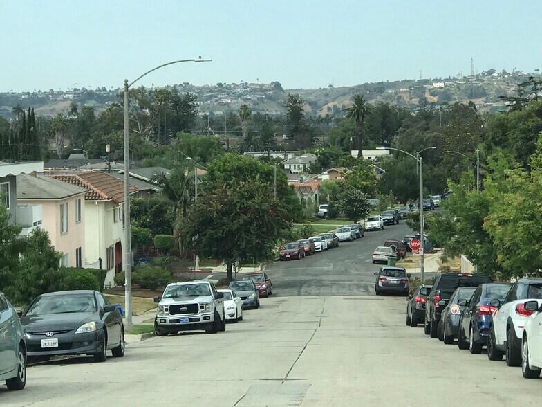 Building Photo - 2019 S Longwood Ave
