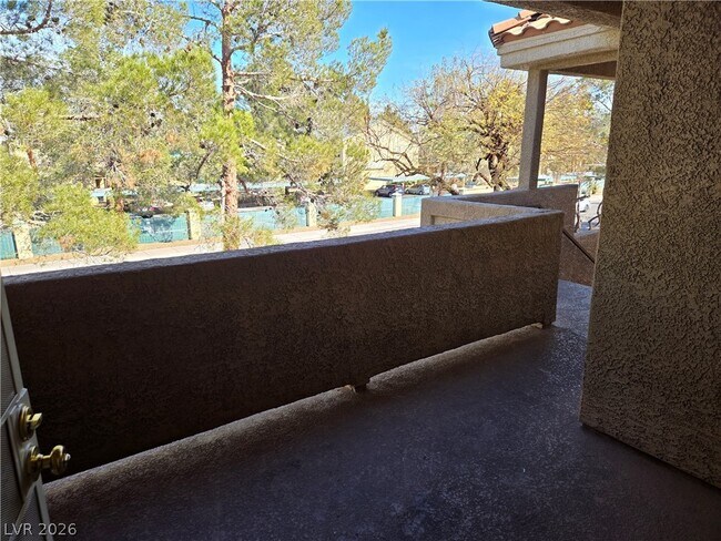 Building Photo - 5125 W Reno Ave