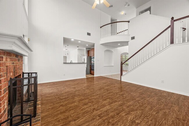 Building Photo - 11905 Lake Stone Dr