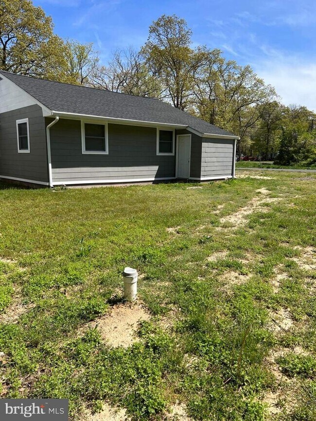 Building Photo - 7111 Battle Ln