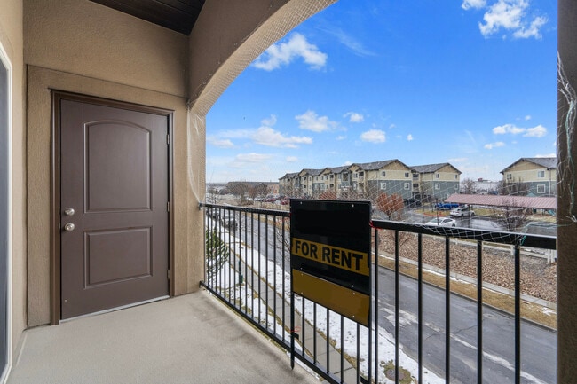 Building Photo - 127 Jordan Ridge Boulevard