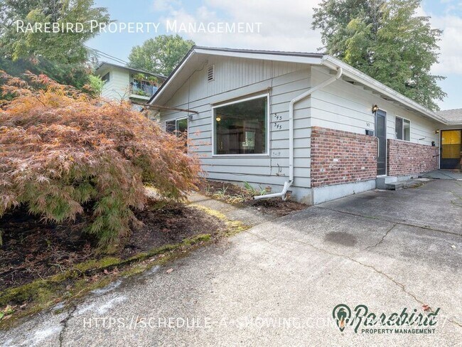 Primary Photo - $500 OFF SPECIAL! 2 bed, 1 bath available ...