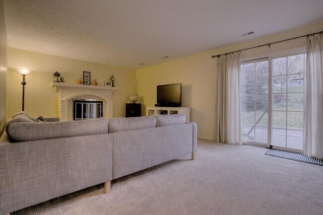 Building Photo - 307 Marian Ave