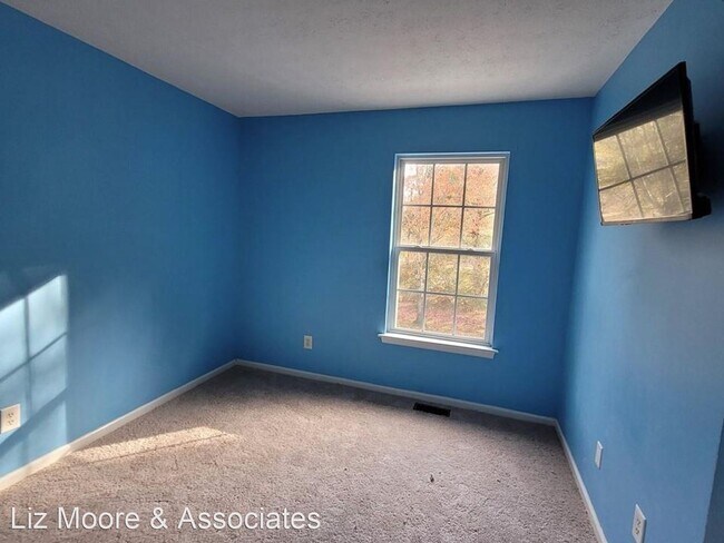 Building Photo - 3 br, 2.5 bath House - 1512 Creek Court