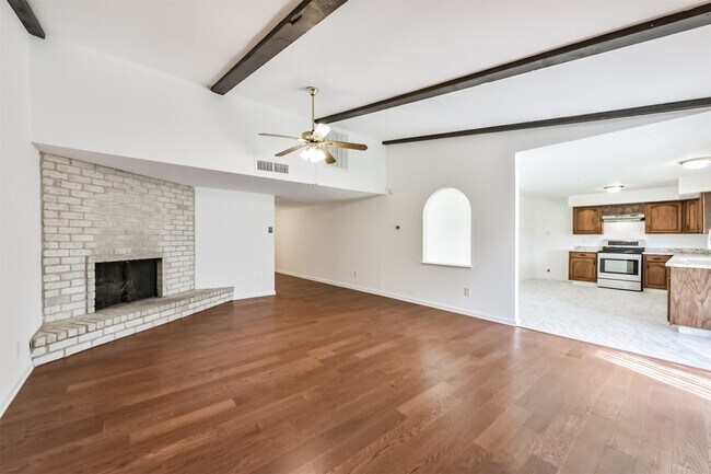 Building Photo - 5402 Dunnethead Dr