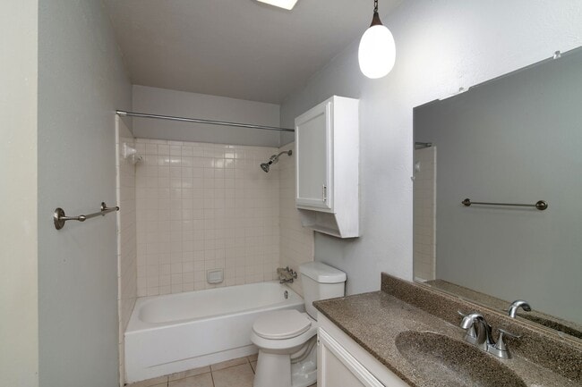 Building Photo - 3 Bedroom on Cul da Sac