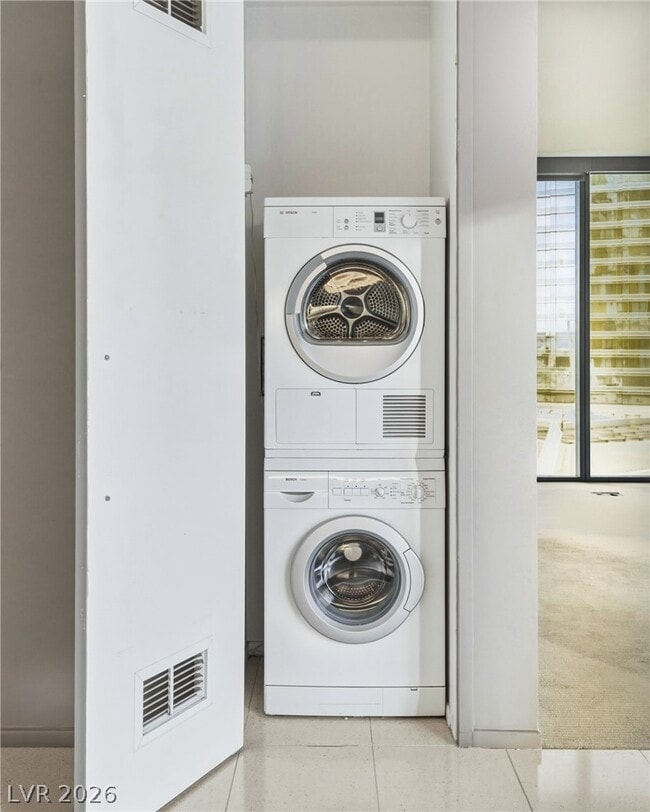 Building Photo - 3726 S Las Vegas Blvd