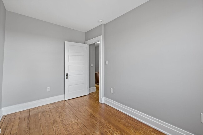 Building Photo - Spacious and charming 3-bedroom, 1.5-bath home available for rent in Bethlehem PA