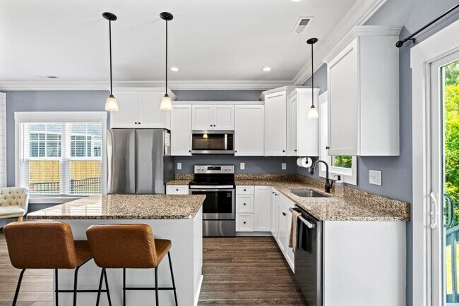 Building Photo - 205 Bangor Ct