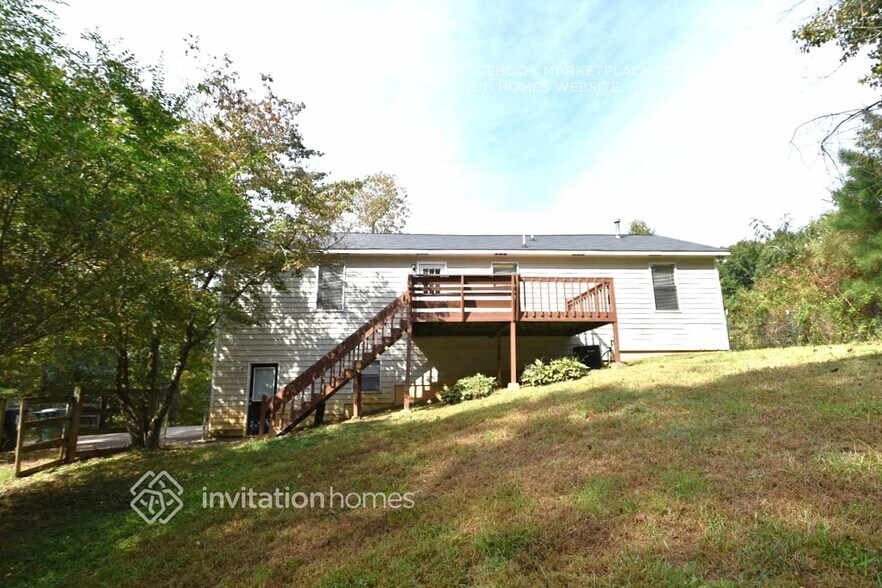 Building Photo - 911 Lebanon Pl