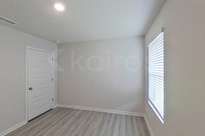 Building Photo - 309 Monarch Ln
