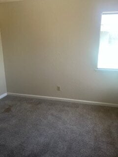 Building Photo - Spectacular 3 bed 2.5 bath Tracy Home