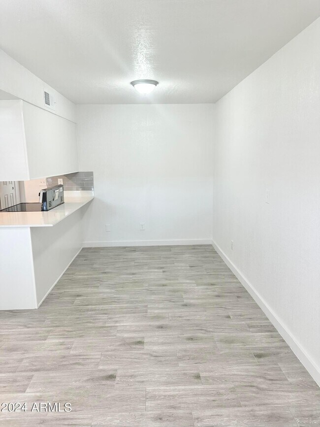 Building Photo - 16821 N 26th St