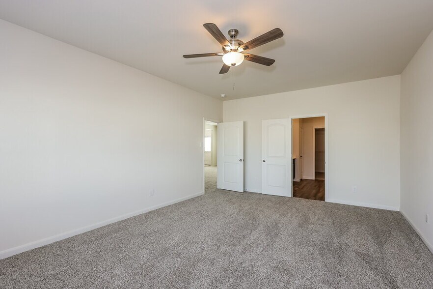 Building Photo - 1328 Redpine Dr