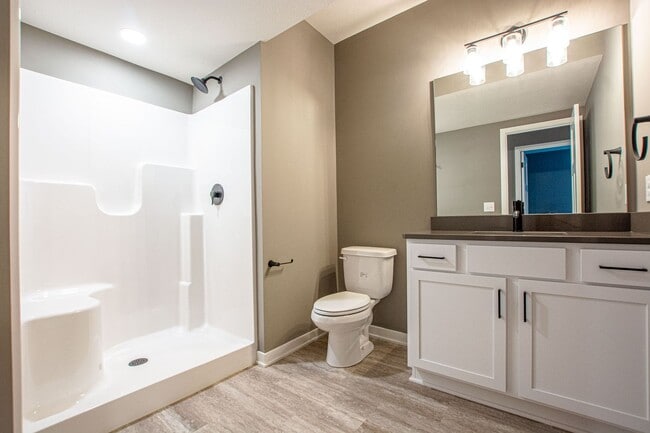 Building Photo - 14802-14804 Willow Street