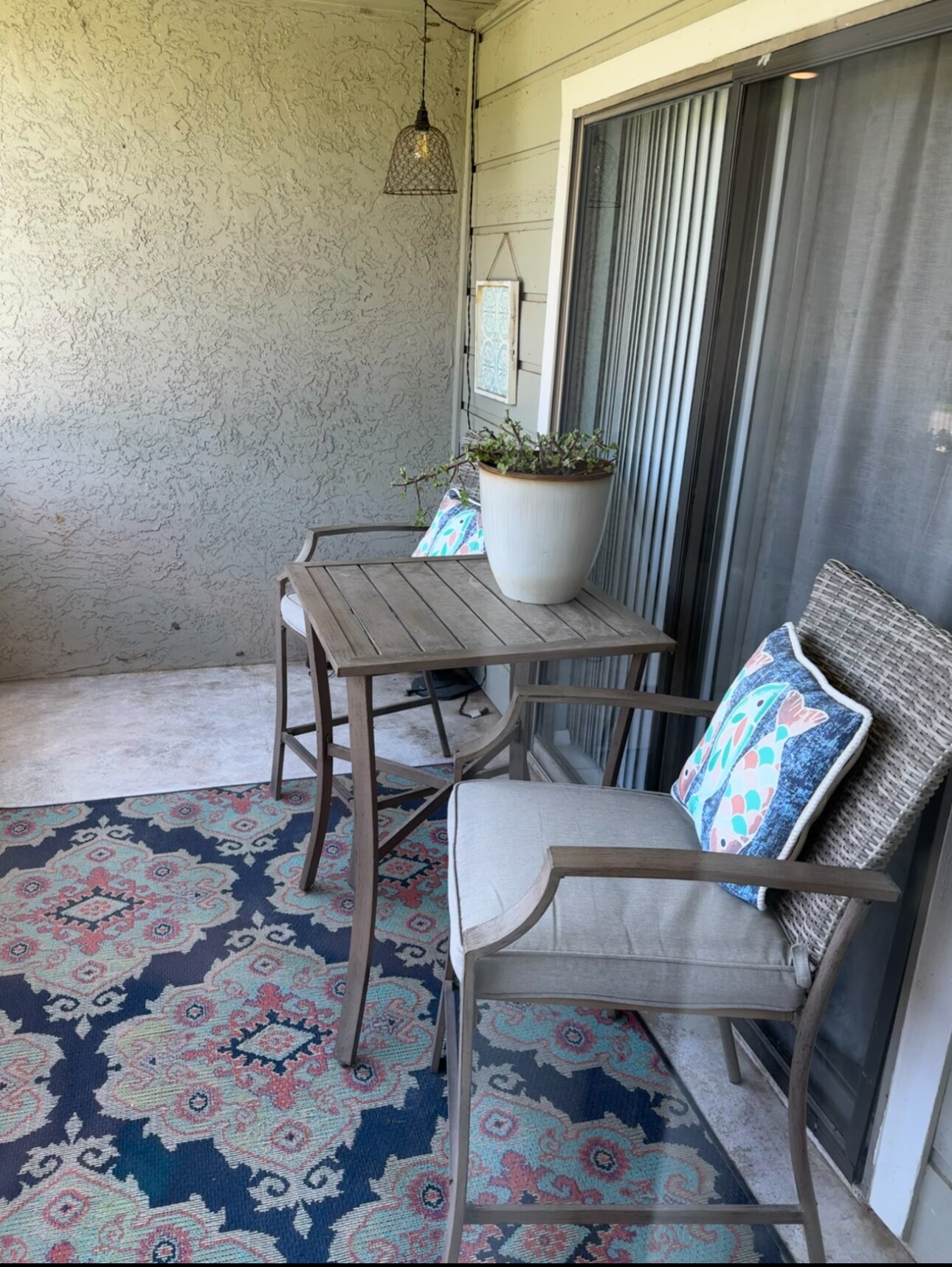 Building Photo - 604 Highcrest Dr