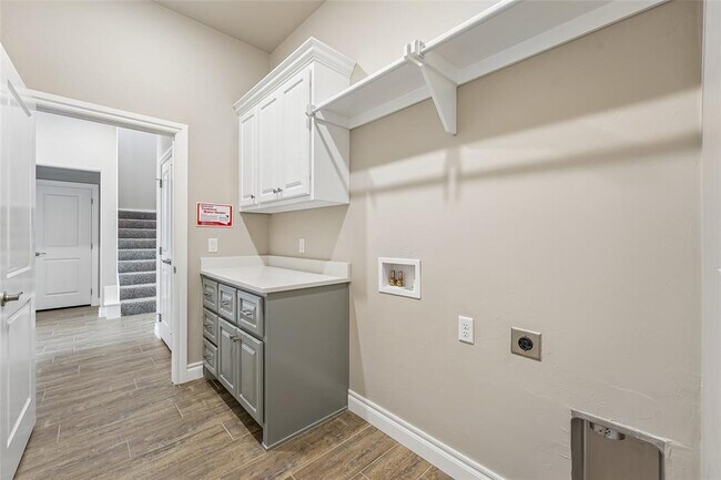 Building Photo - 12401 Samara Dr