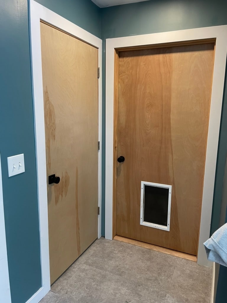 Door to basement appartment from shared entryway - 2242 Prospect Ave NE