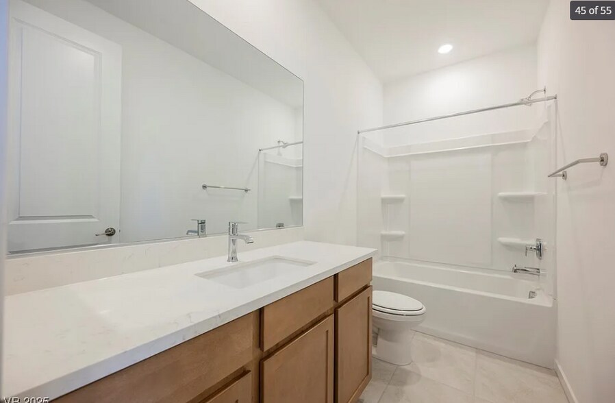 Building Photo - 2487 Altitude St