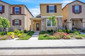 Building Photo - 4053 Dover St