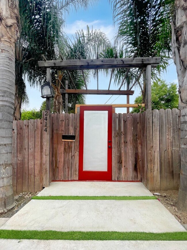 Building Photo - Effie