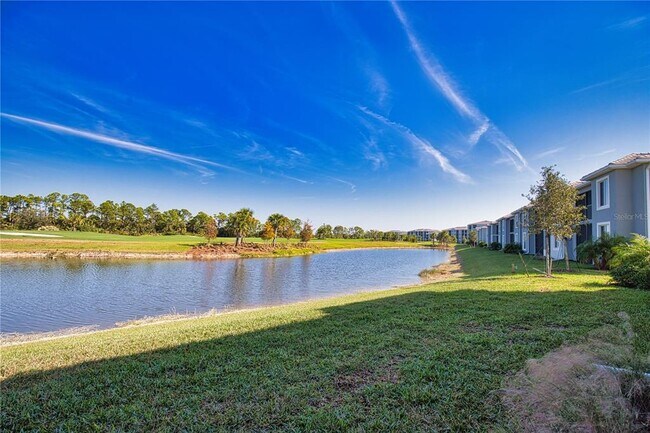 Building Photo - 12470 Wellen Golf St