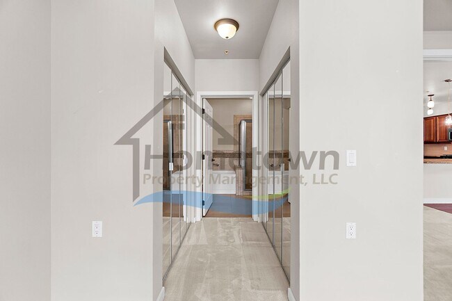 Building Photo - 355 W Waterside Dr