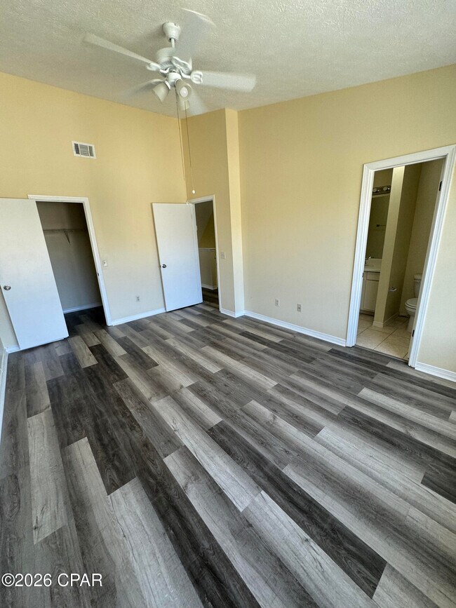 Building Photo - 114 Linda Marie Ln