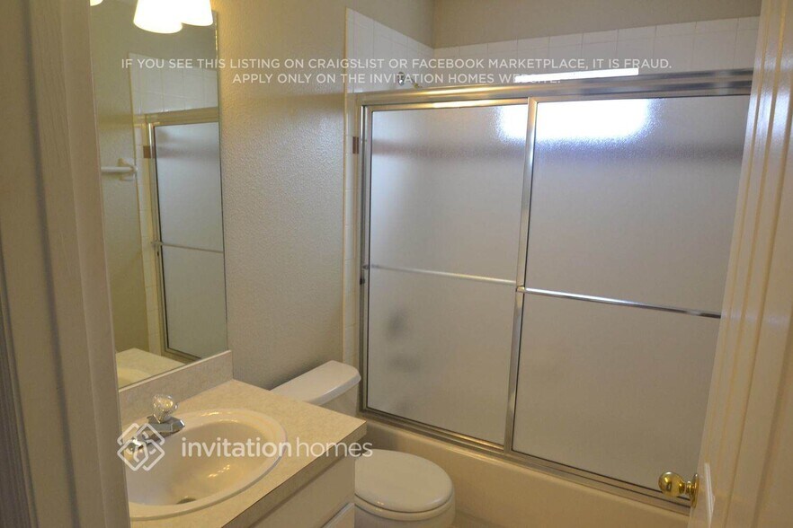 Building Photo - 10604 Marlington Pl