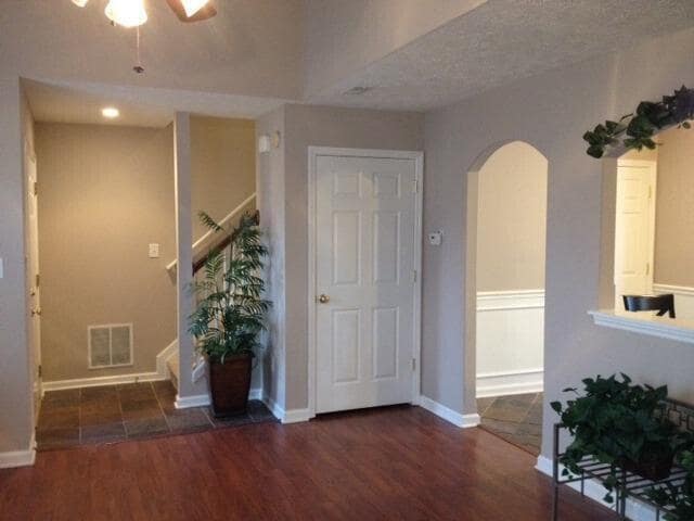 Building Photo - 720 Statesman Way