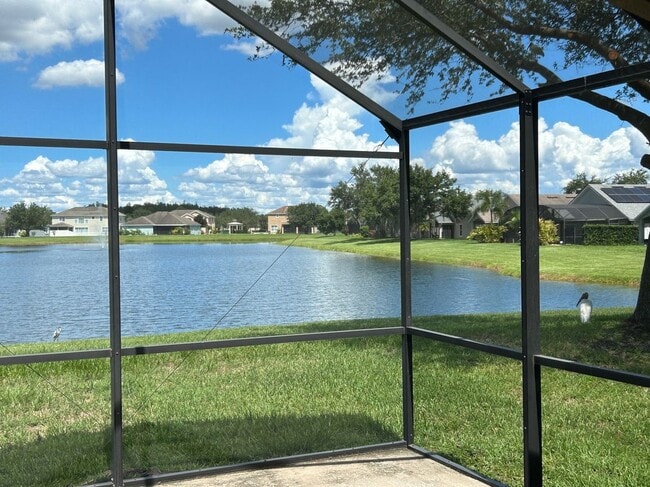 Building Photo - 2817 Maguire Dr