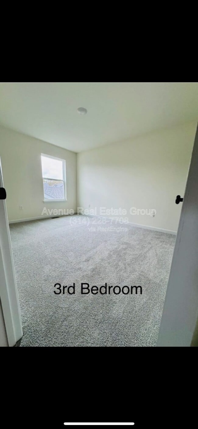 Building Photo - 928 Little Fieldstone Court