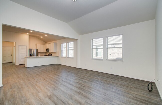 Building Photo - 8426 Beacon Bay Cir