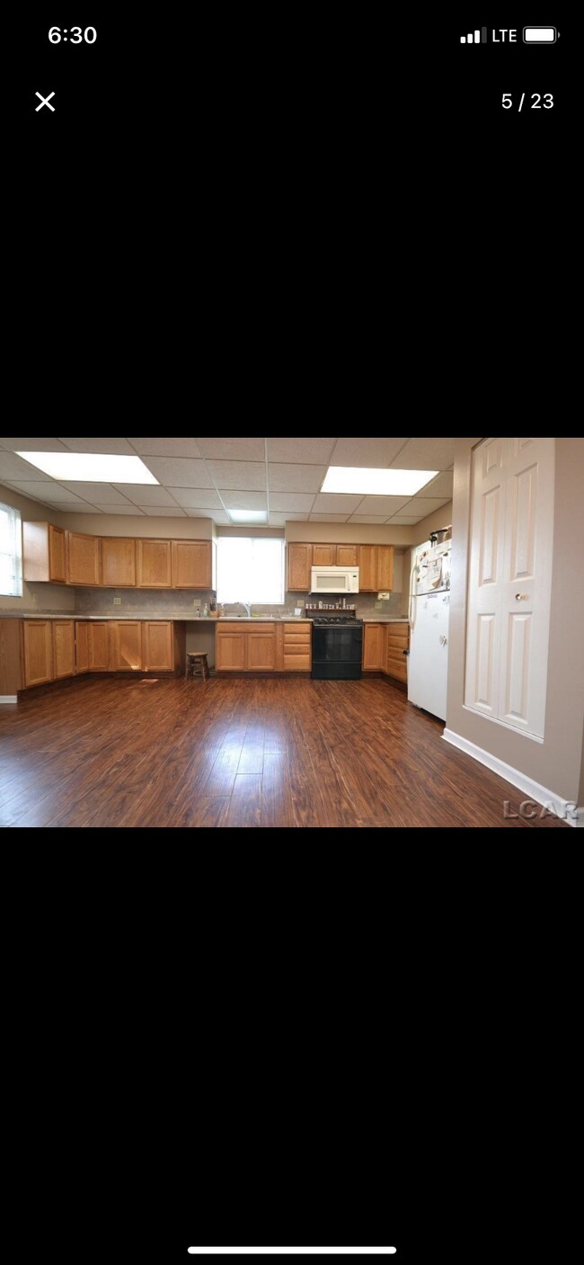 Building Photo - 7700 Reed Rd