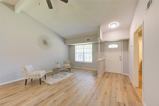 Building Photo - 3115 Windmill St