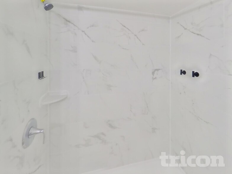 Building Photo - 9226 Throgmorton Rd